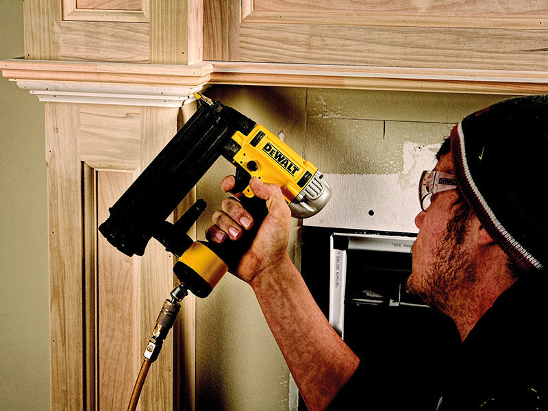 DPN1850PP Pneumatic Oil-Free 18 Gauge Brad Nailer, DEWALT